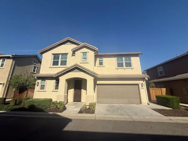 2217 Novi Drive, Riverbank, CA 95367