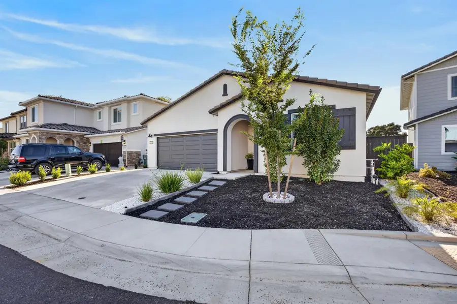 8633 Lakha Circle, Sacramento, CA 95828 - #2
