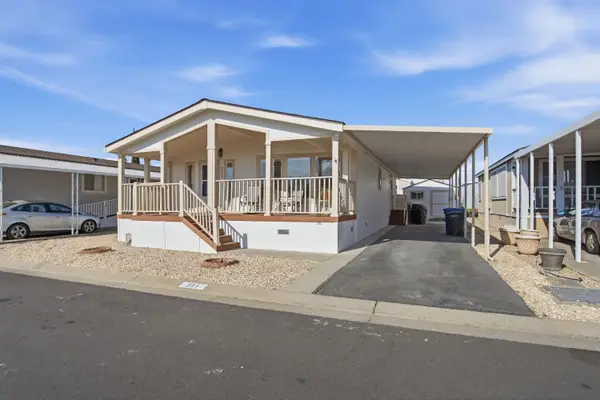 2621 Prescott Rd #251, Modesto, CA 95350