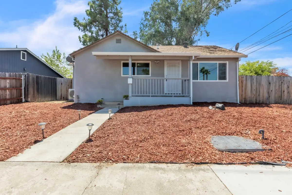 265 E 11th Street, Lincoln, CA 95648 - #1