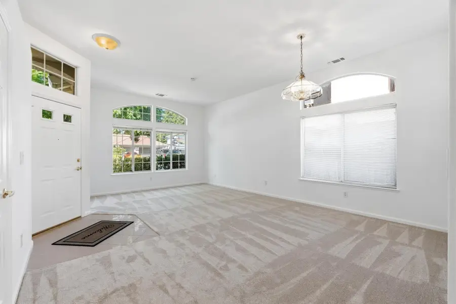 1009 Killarney Street, Roseville, CA 95747 - #3