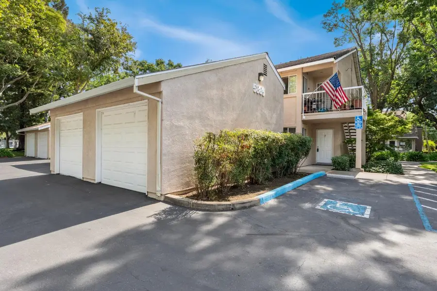 5885 Gloria Drive #7, Sacramento, CA 95822 - #3