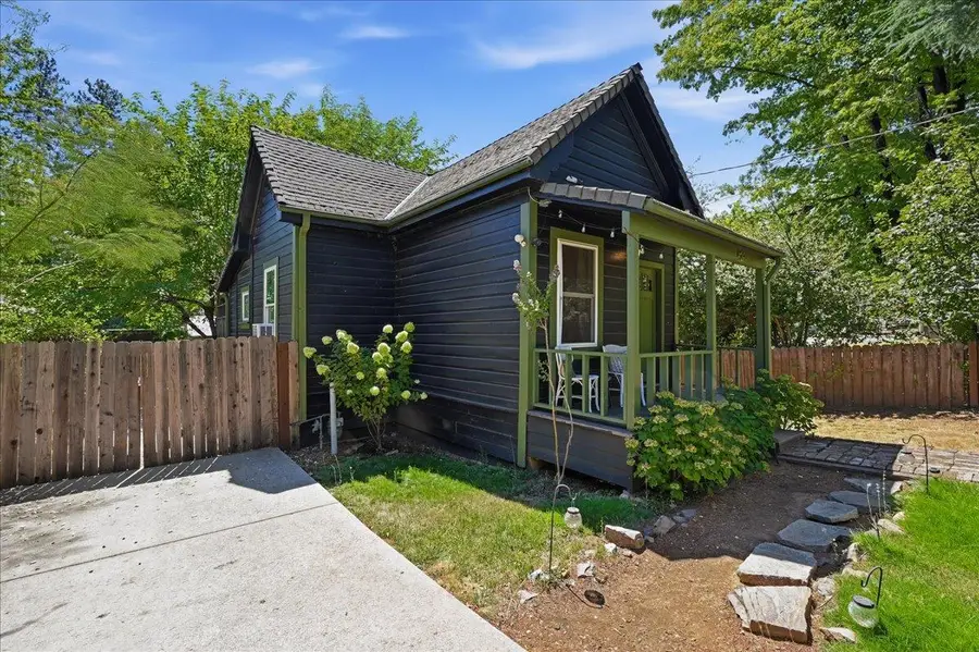 623 Brighton Street, Grass Valley, CA 95945 - #2