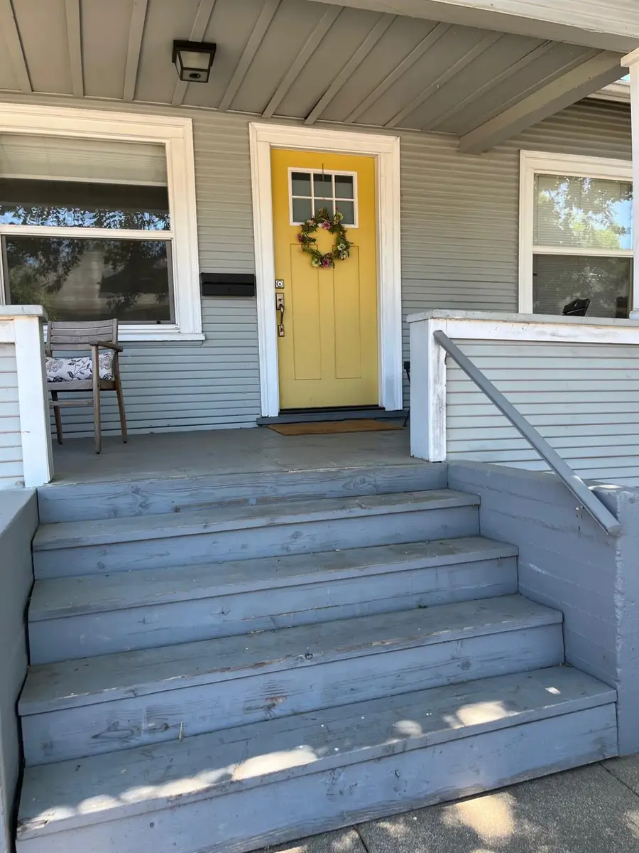 3321 35th Street, Sacramento, CA 95817 - #2