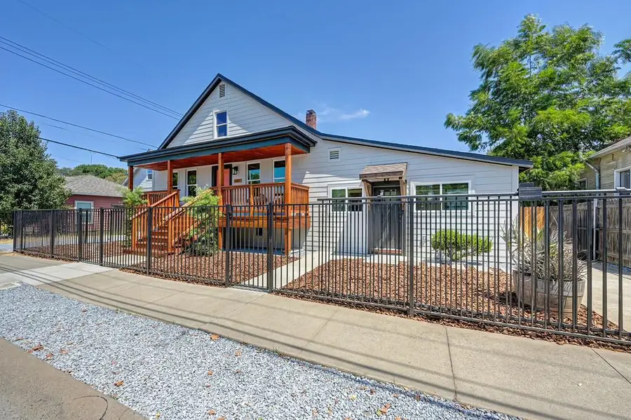 3307 37th Street, Sacramento, CA 95817 - #3