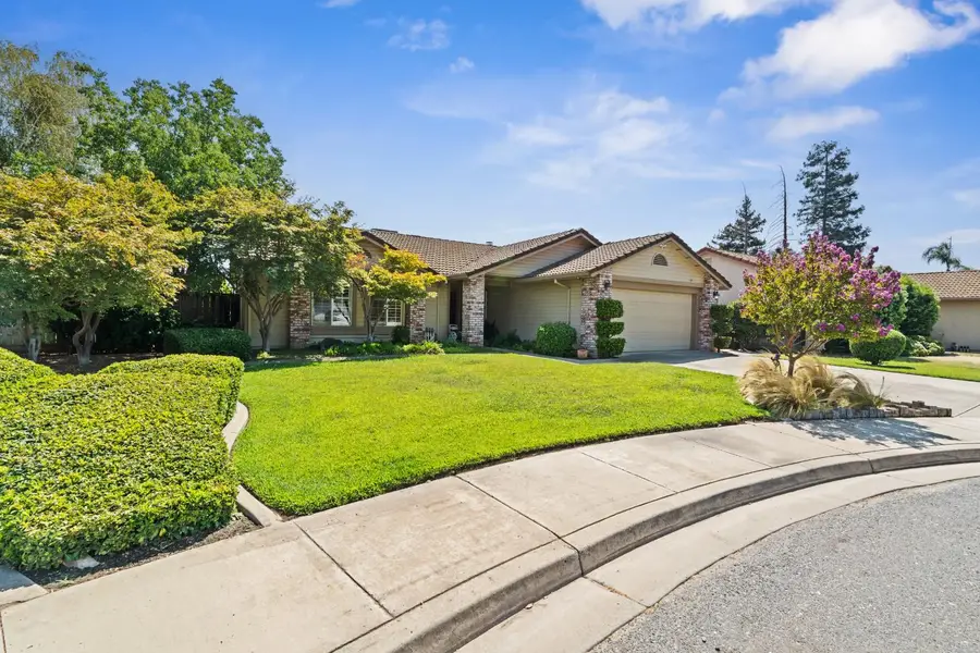 352 Crowley Drive, Turlock, CA 95382 - #2