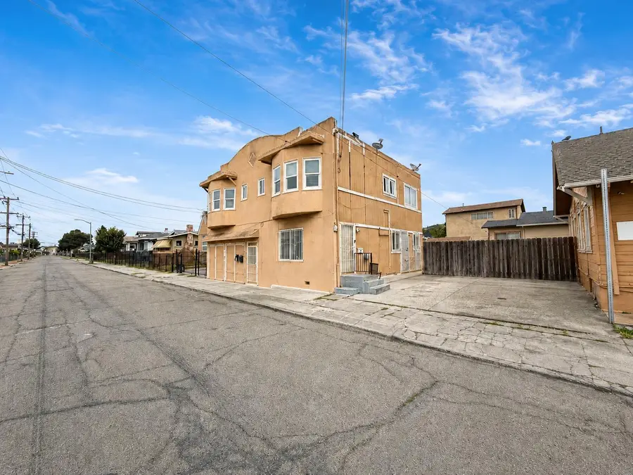7216 Orral Street, Oakland, CA 94621 - #2