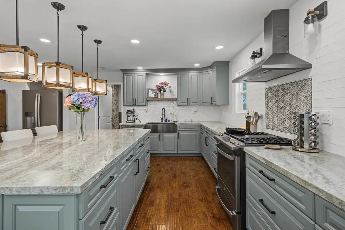 876 Placer Avenue, Manteca, CA 95336 - #1