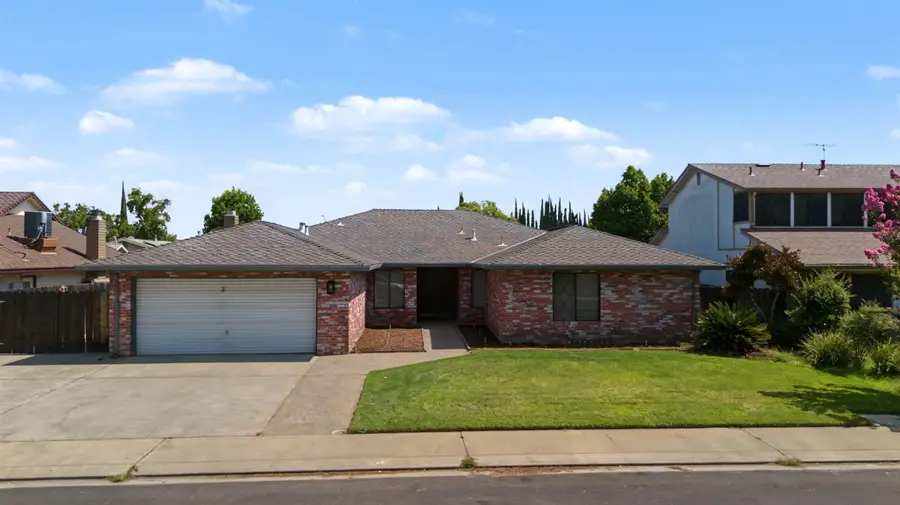 876 Placer Avenue, Manteca, CA 95336 - #2