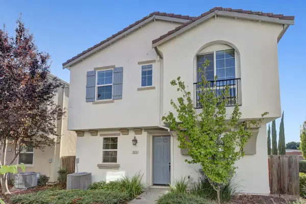 7820 Zaragoza Walk, Sacramento, CA 95823