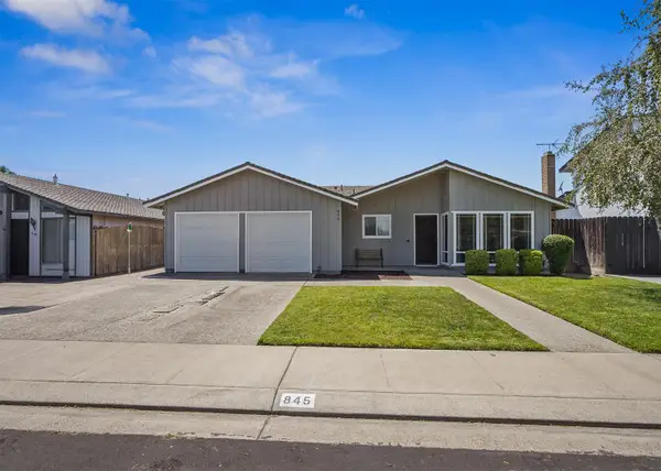 845 Siskiyou Lane, Manteca, CA 95336