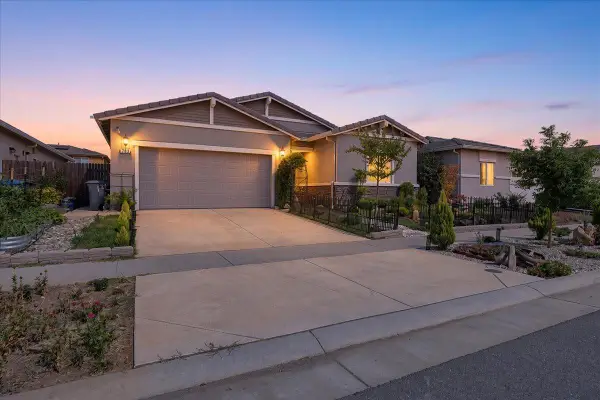 789 Chalice Creek Drive, Plumas Lake, CA 95961