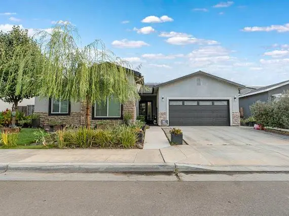 6388 E Fedora Avenue, Fresno, CA 93727