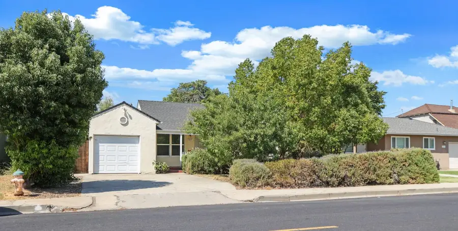 517 Daisy Avenue, Lodi, CA 95240 - #2