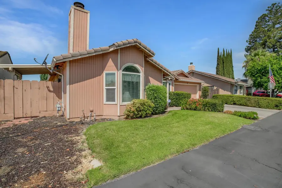 1301 Windsor, Turlock, CA 95380 - #3