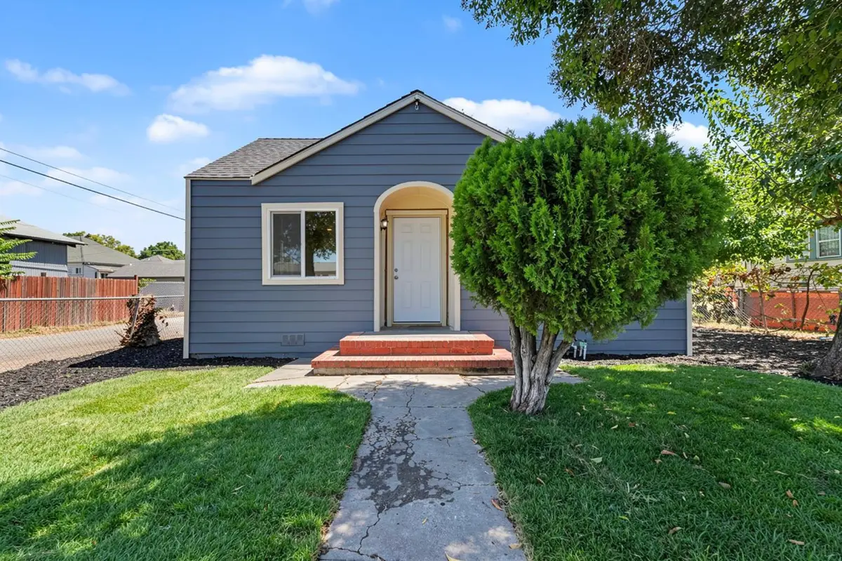 376 S. Locust Street, Stockton, CA 95205 - #1