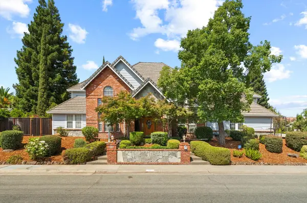 1084 Kensington Drive, Roseville, CA 95661
