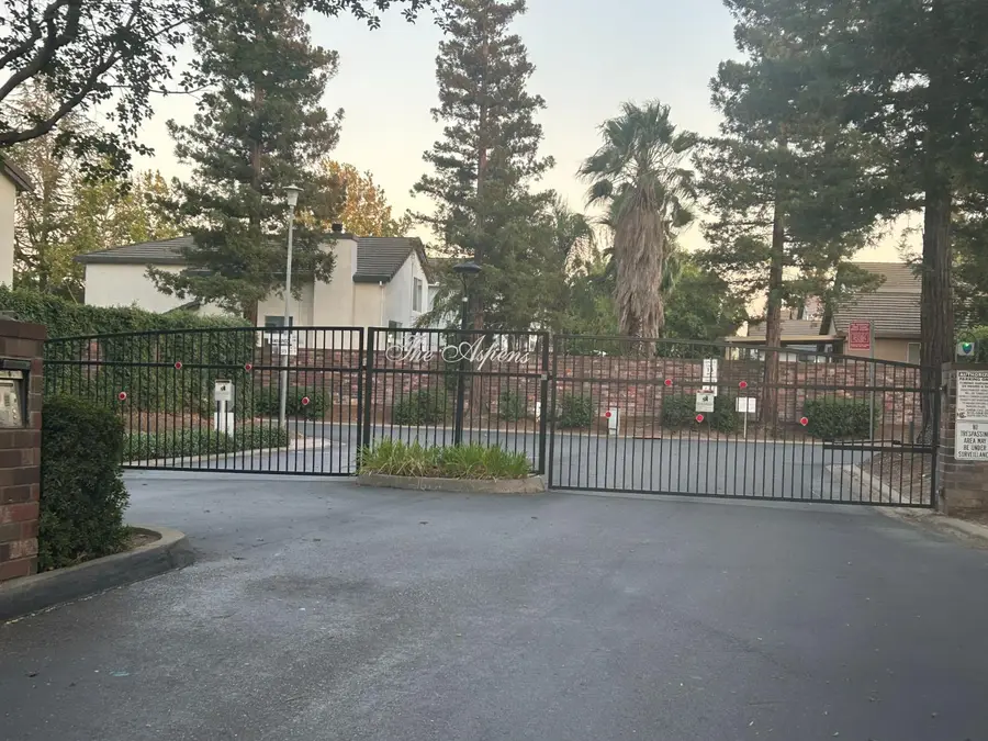 5323 Rose Bay Lane, Elk Grove, CA 95758 - #2