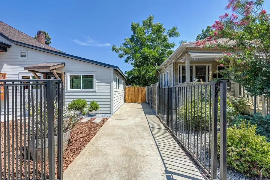 3307 37th Street, Sacramento, CA 95817 - #3