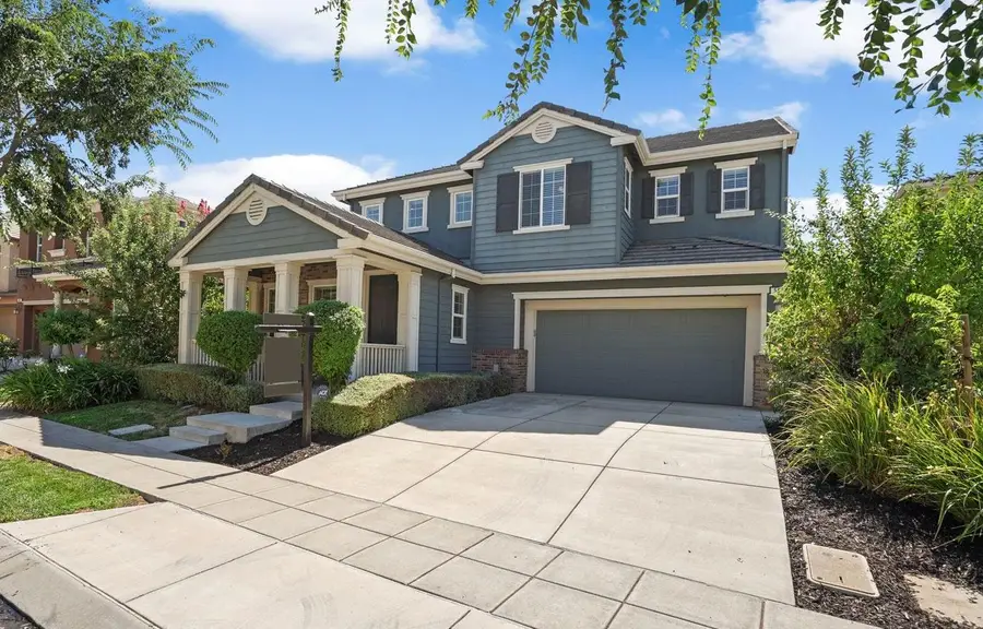 566 W Bonaventure Avenue, Mountain House, CA 95391 - #2