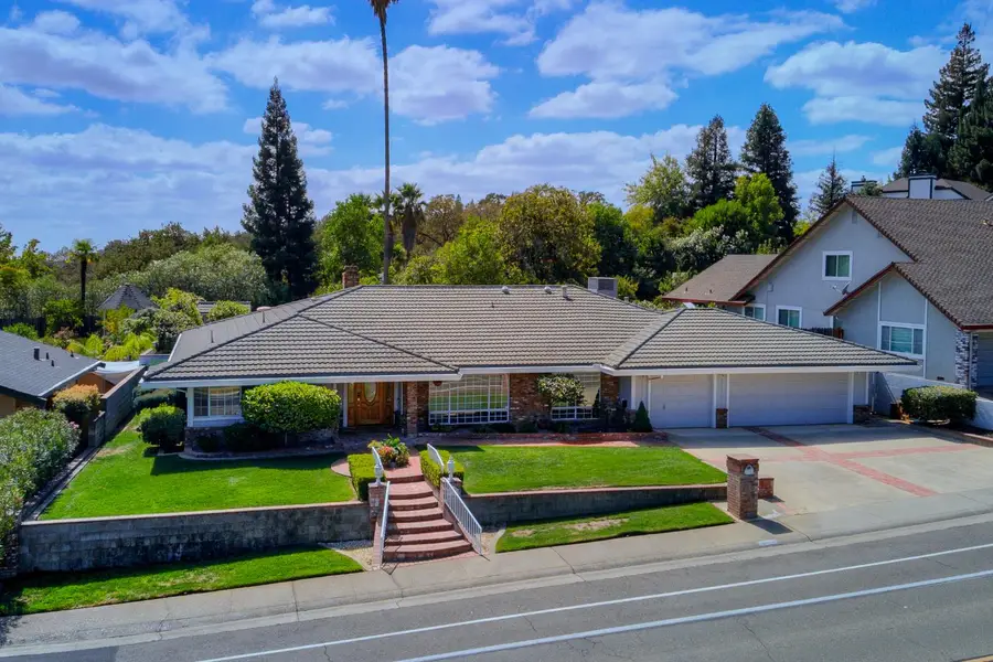 9260 Winding Oak Drive, Fair Oaks, CA 95628 - #3