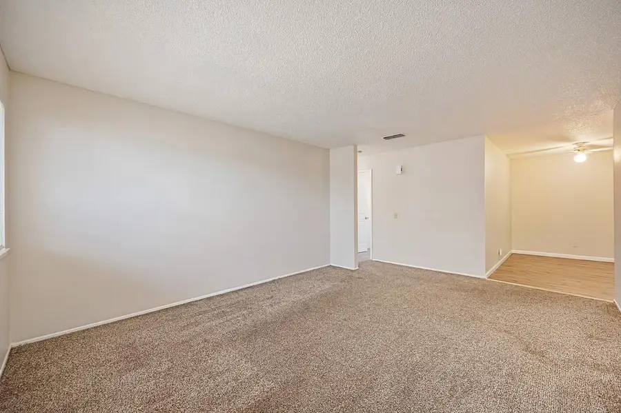 8287 Newfield Circle, Sacramento, CA 95828 - #3