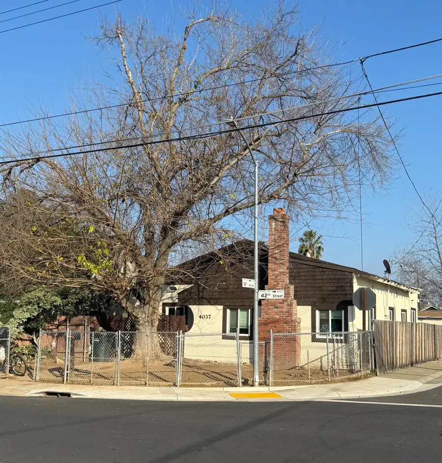 4037 42nd Street, Sacramento, CA 95820 - #2
