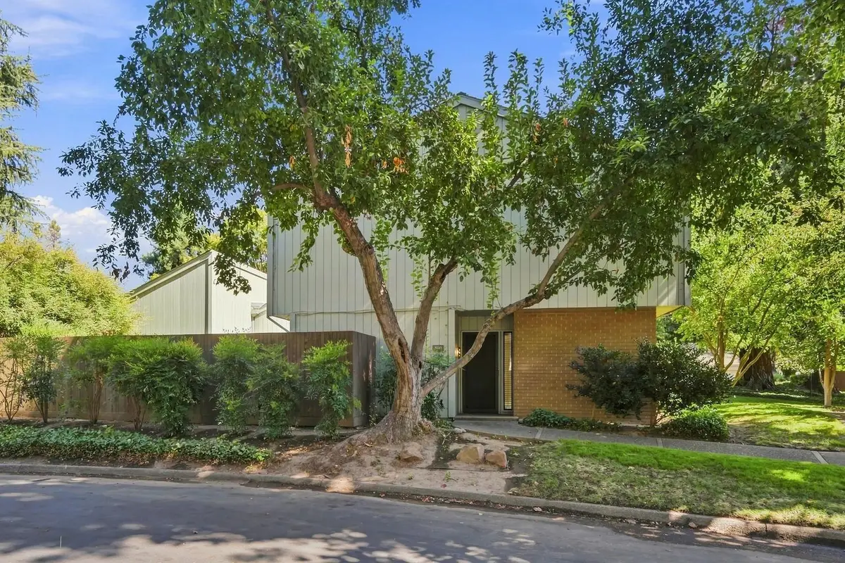 800 Elmhurst Circle, Sacramento, CA 95825 - #1