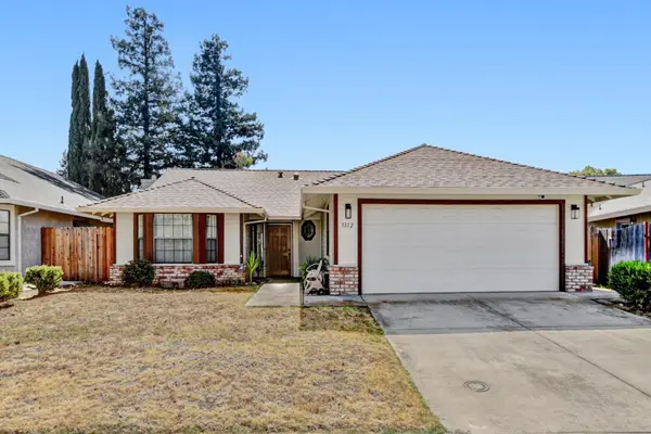 5112 Laguna Park Drive, Elk Grove, CA 95758