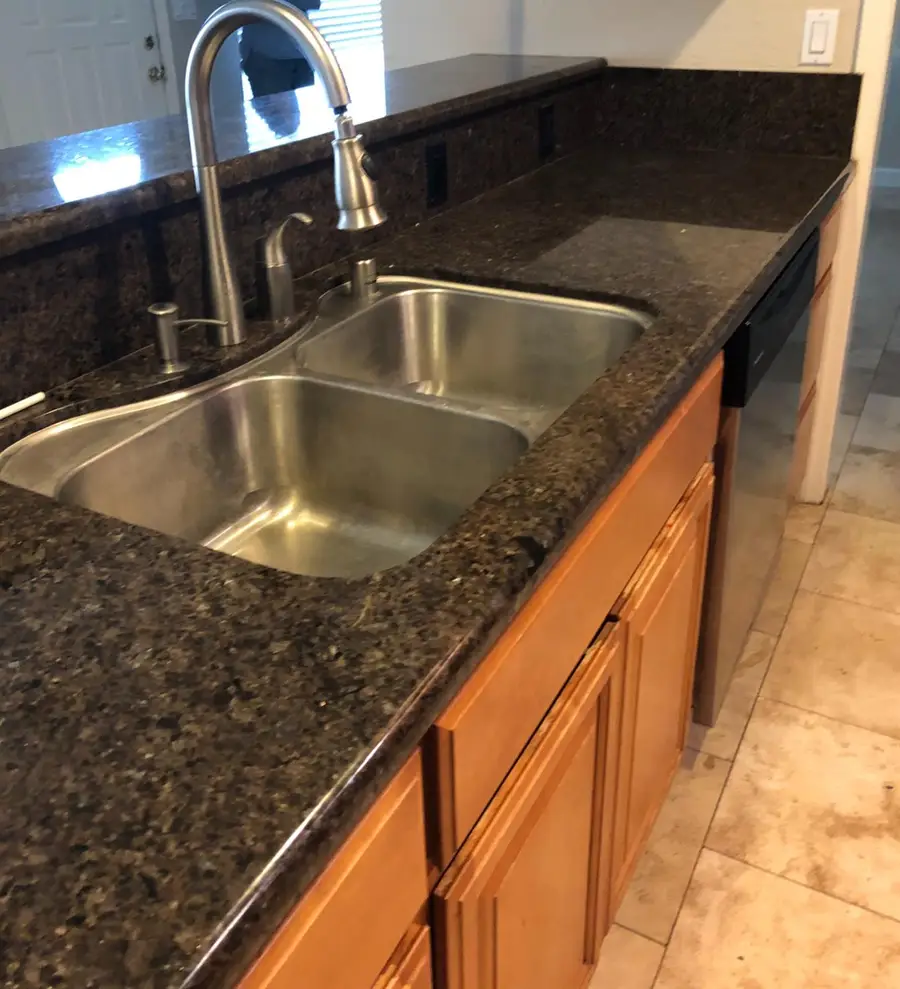 533 N 1st Avenue, Oakdale, CA 95361 - #2