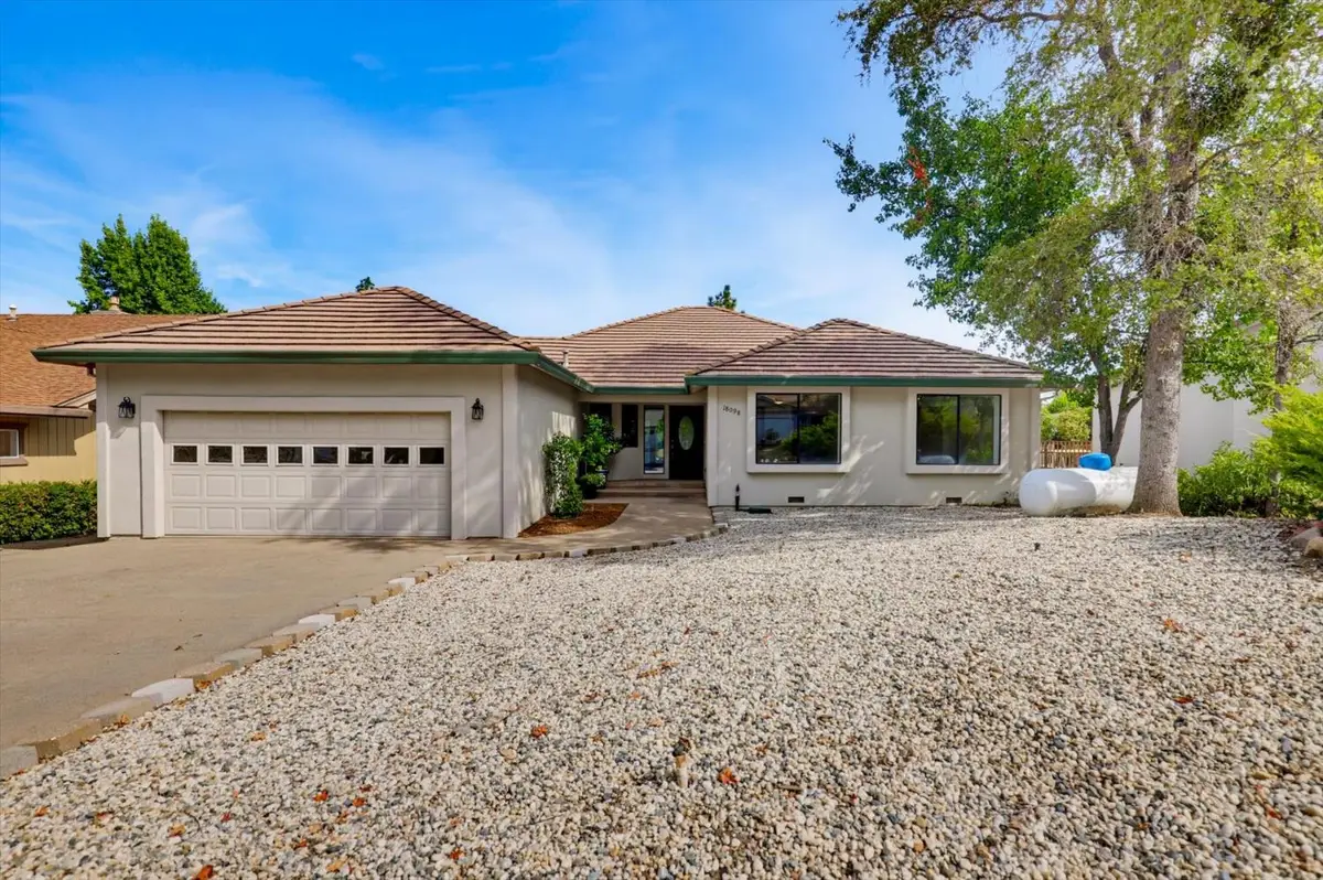 18098 Lake Forest Drive, Penn Valley, CA 95946 - #1