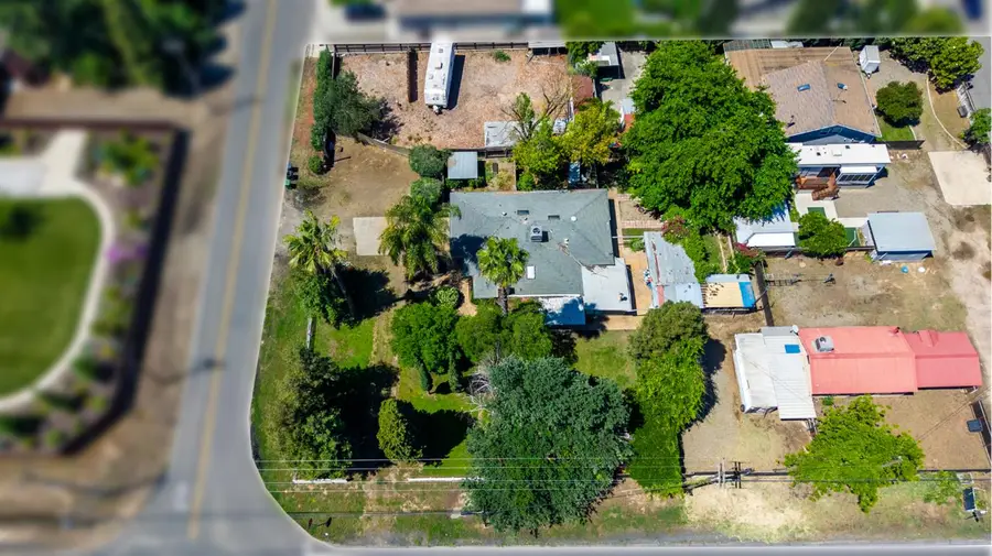 4725 E Tuolumne Road, Denair, CA 95382 - #2