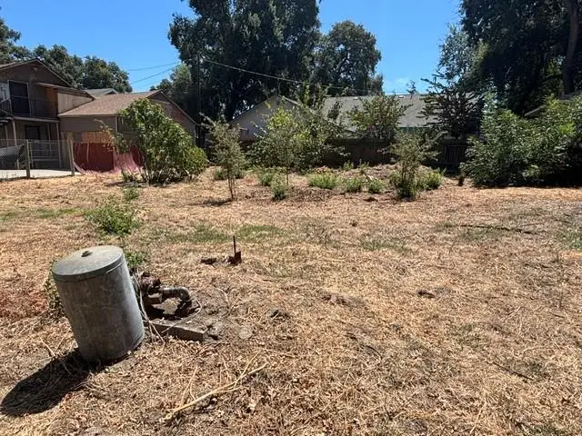 840 E Willow Avenue, Manteca, CA 95337 - #1