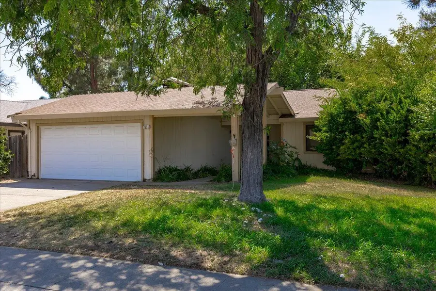 7624 Valley Wood Drive, Sacramento, CA 95828 - #3