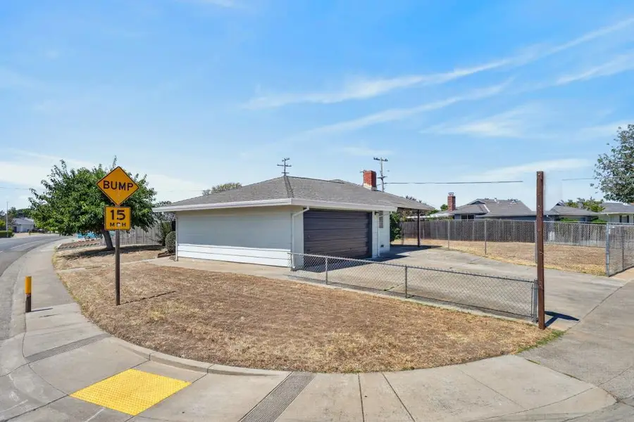 7335 Lindale Drive, Sacramento, CA 95828 - #3