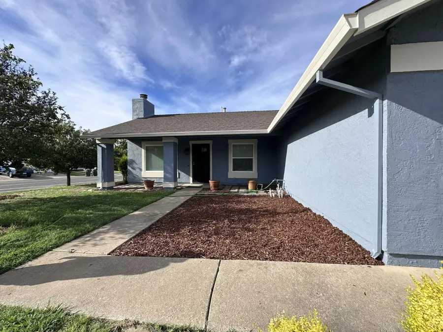 9051 Bramble Trail Way, Sacramento, CA 95826 - #2