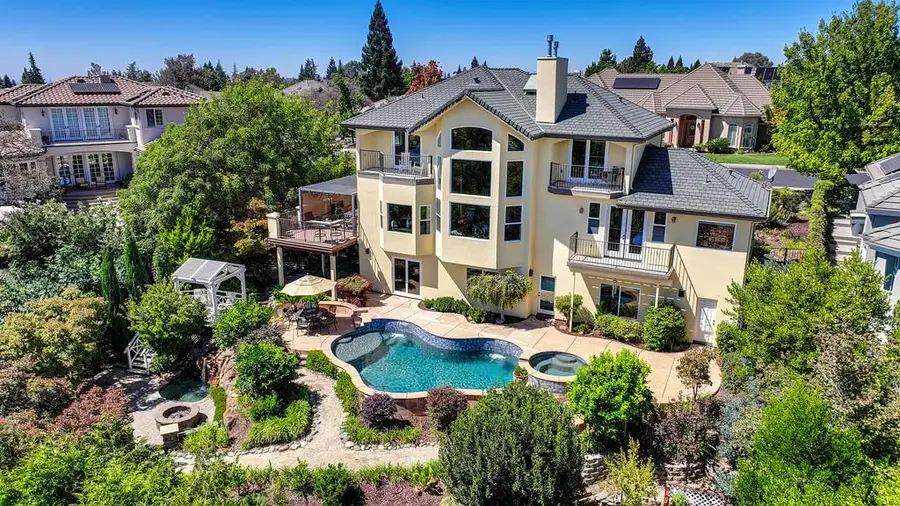 585 Riverview Drive, Auburn, CA 95603 - #2