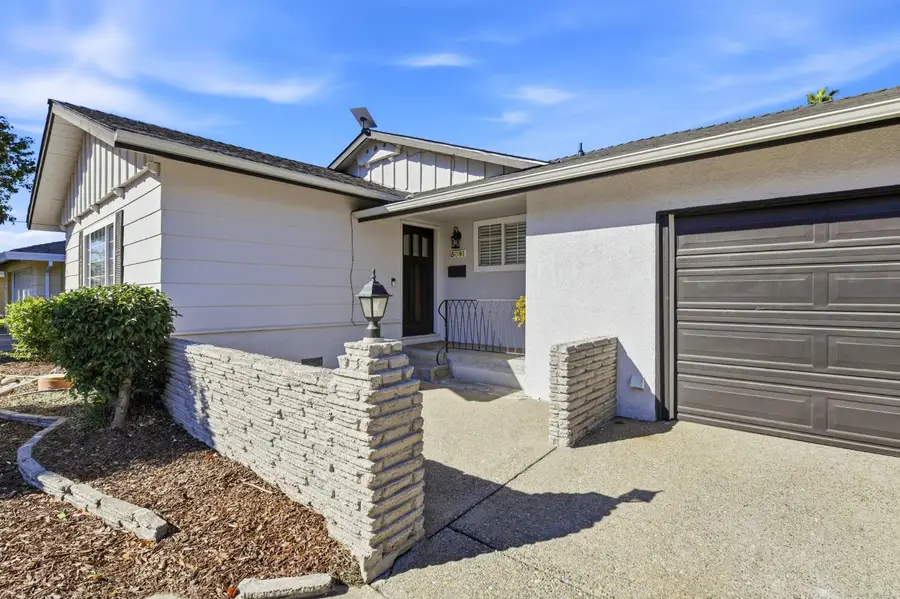 5091 Pomegranate Avenue, Sacramento, CA 95823 - #3