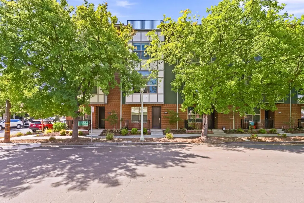3182 L Street, Sacramento, CA 95816 - #1