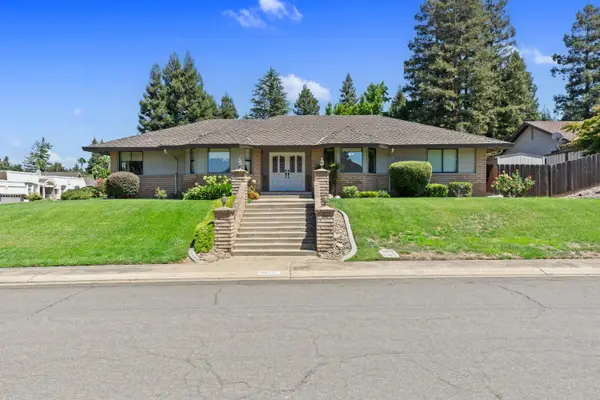 9612 La Posada Drive, Oakdale, CA 95361
