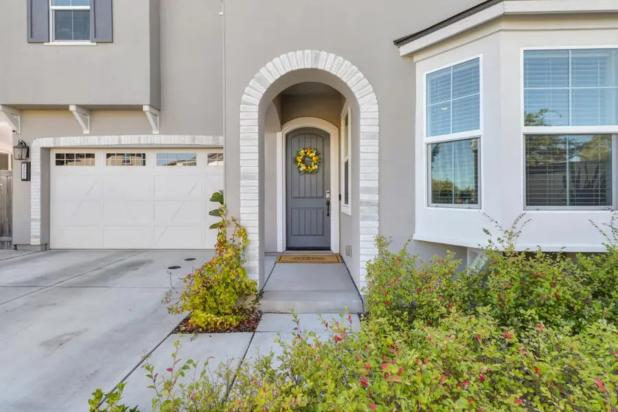 3002 Huntington Way, Sacramento, CA 95818 - #2