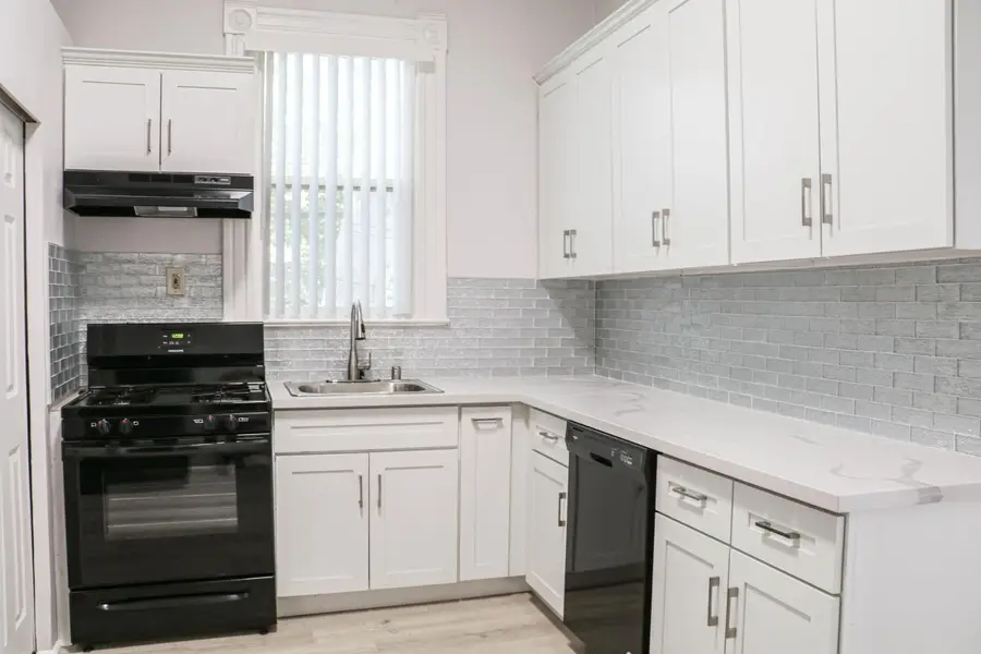 2801 D Street, Sacramento, CA 95816 - #3