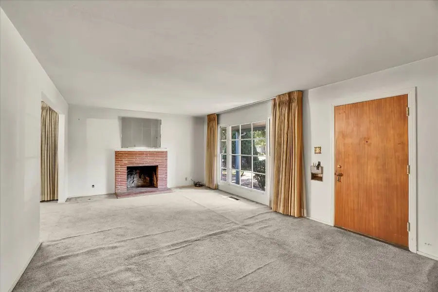 86 46th Street, Sacramento, CA 95819 - #3