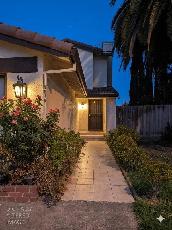 8075 Calle Royale Way, Sacramento, CA 95823