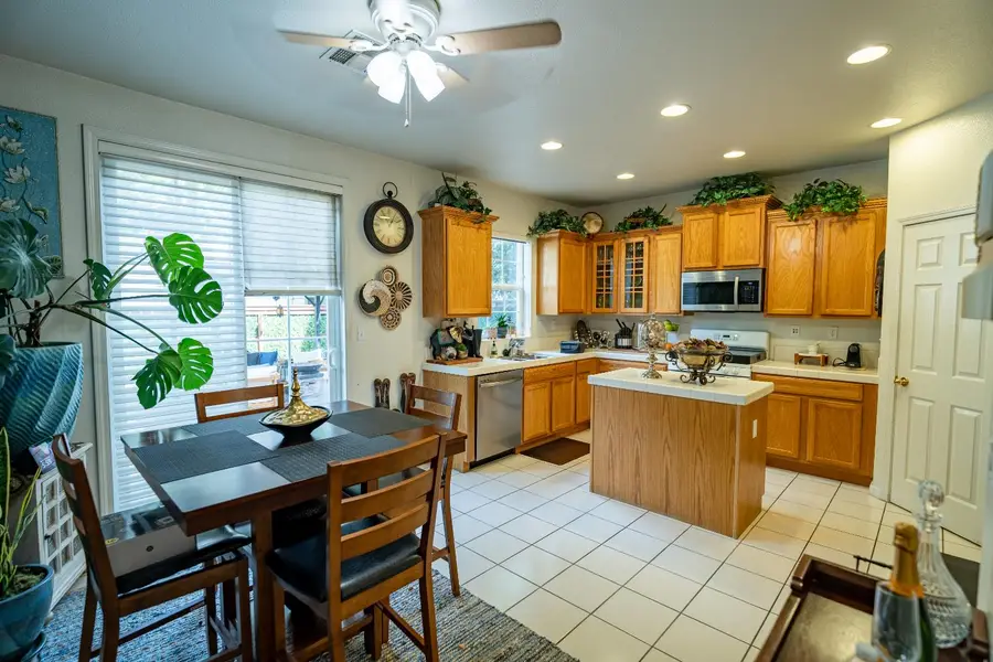 10664 Siskiyou Lane, Stockton, CA 95209 - #3