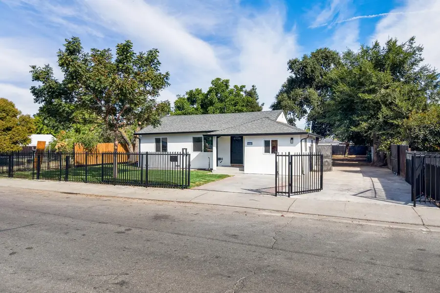 2215 E Flora Street, Stockton, CA 95205 - #2