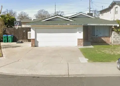 857 Lloyd, Lodi, CA 95240 - #1