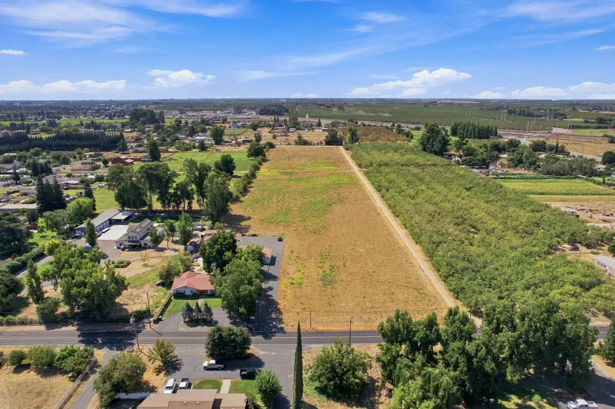3460 E Service Road, Ceres, CA 95307 - #1