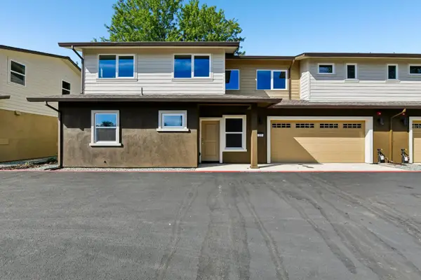 215 Lago Drive, Cameron Park, CA 95682