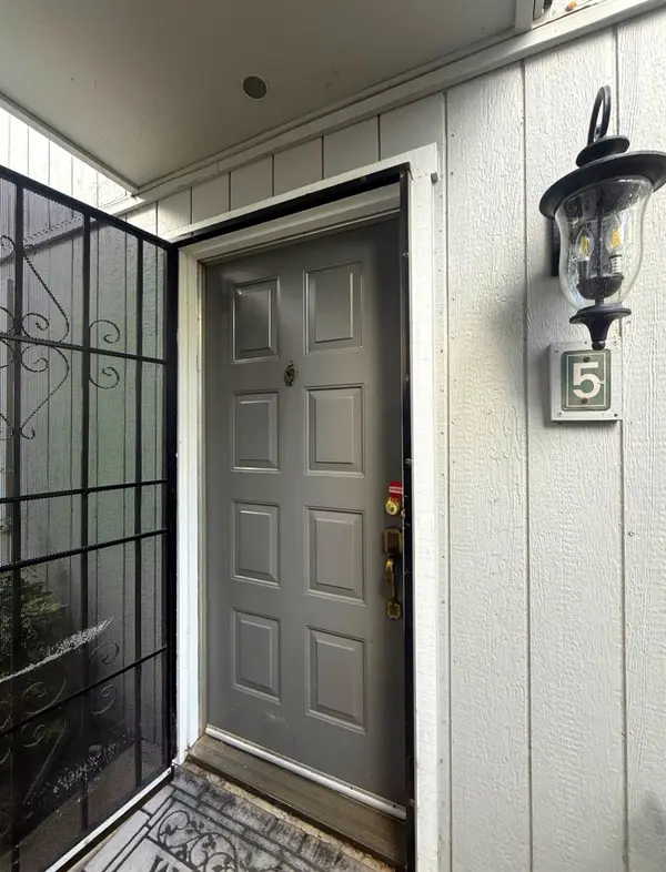 700 Del Verde Circle #5, Sacramento, CA 95833
